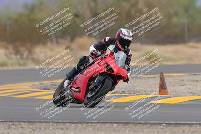 media/Sep-10-2022-SoCal Trackdays (Sat) [[a5bf35bb4a]]/Turn 6 (1140am)/